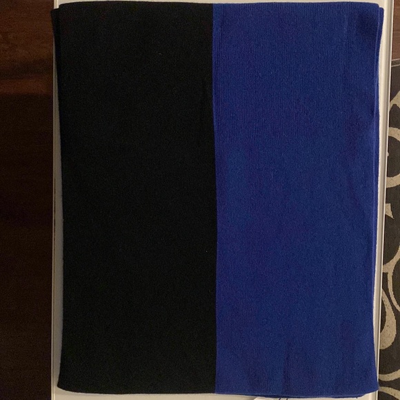 Theory Color-Blocked Cashmere Scarf; BLACK MULTI ; ONE SIZE; - Picture 3 of 8